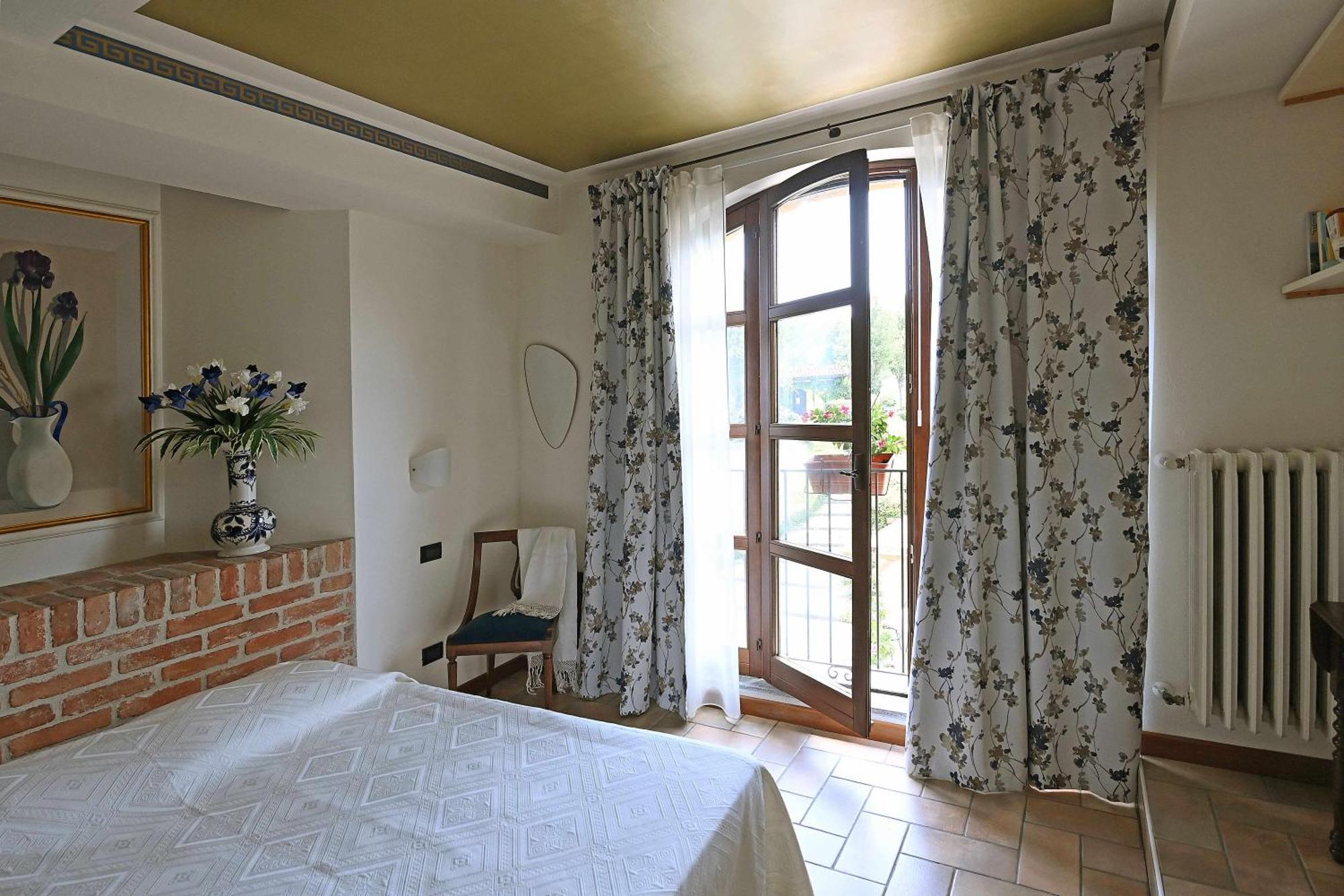 Gasthaus La Ca Dolga La Morra Zimmer foto